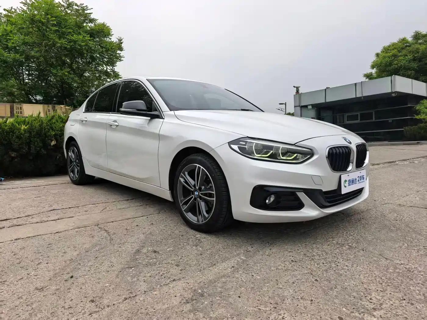 BMW 1 Series 2019 118i M Sport Package фото 3