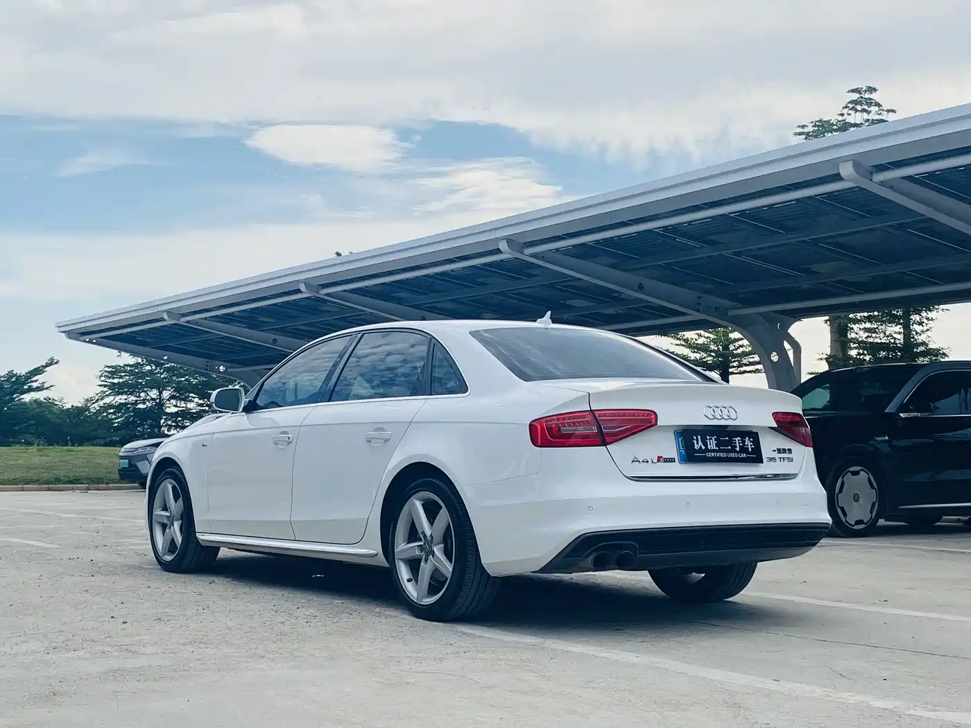 Audi A4L 2016 35 TFSI Heritage Edition S line Luxury фото 5