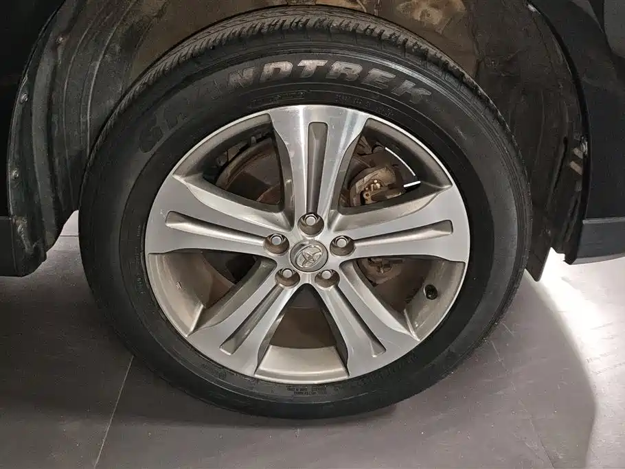 Toyota Highlander 2012 2.7L 2WD 7-Seater Luxury Edition фото 6