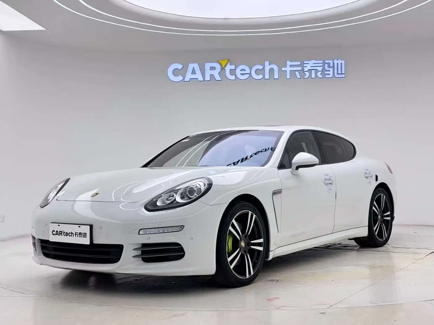 Porsche Panamera 2014 Panamera 4 3.0T