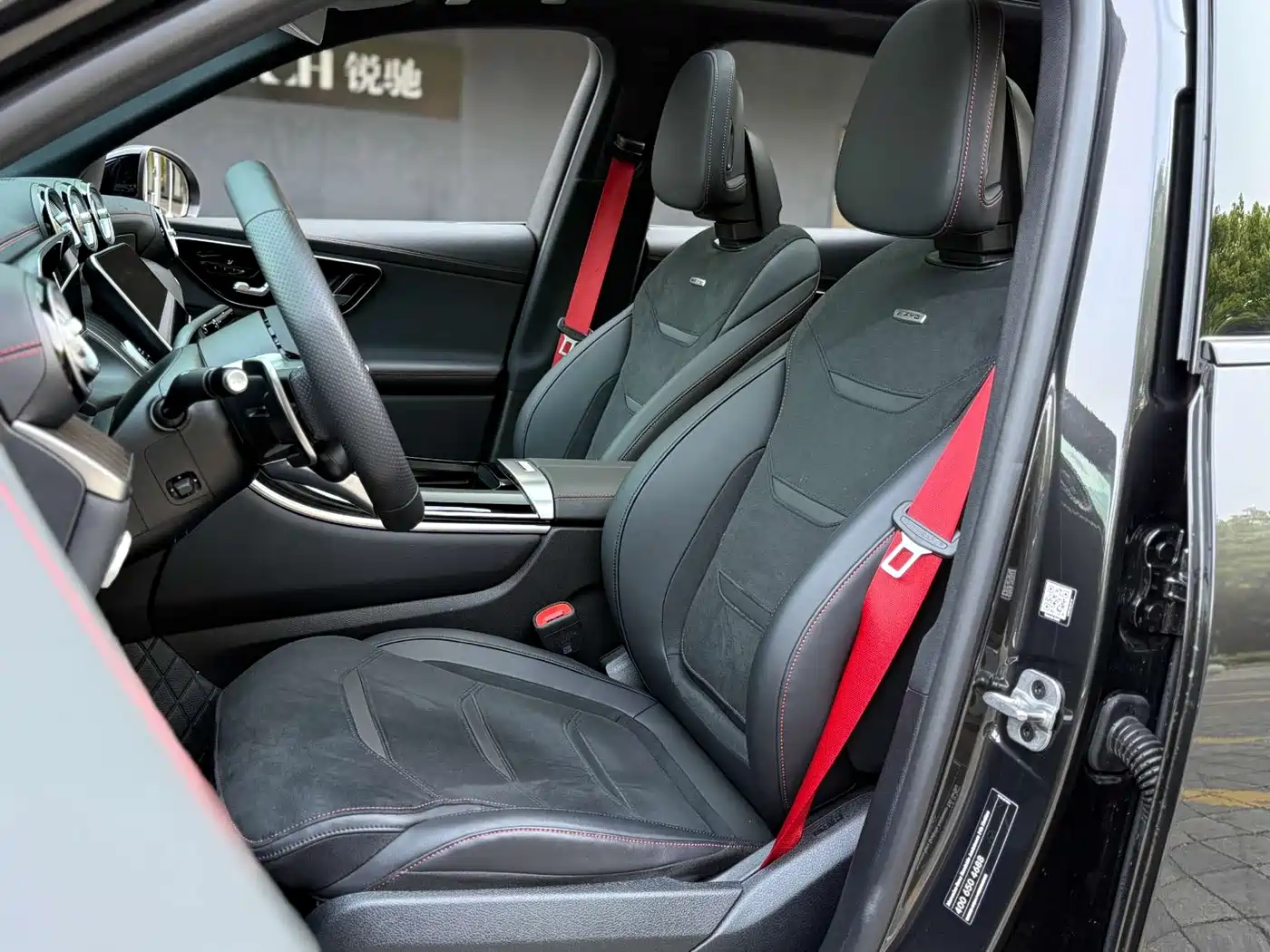 Mercedes-Benz GLC AMG 2024 AMG GLC 43 4MATIC фото 8