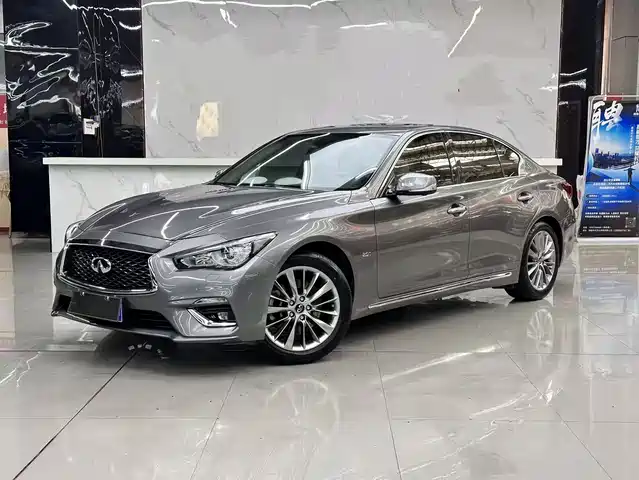 INFINITI Q50L