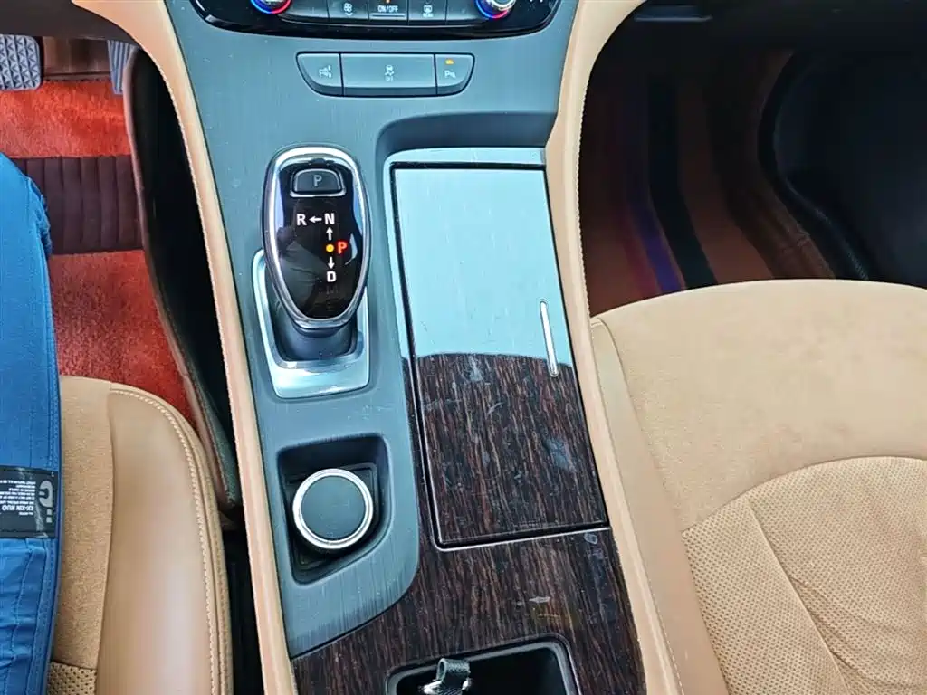 Buick LaCrosse 2019 28T Elite Edition фото 14