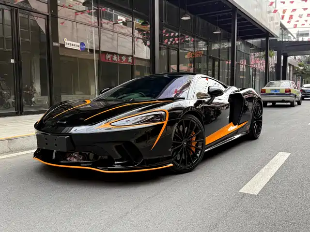 mclaren gt