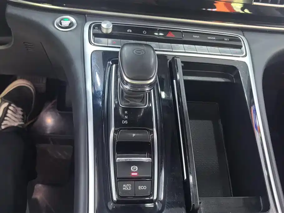 GAC Trumpchi Trumpchi M8 2021 Leading Show Series 390T Prestige Edition фото 16