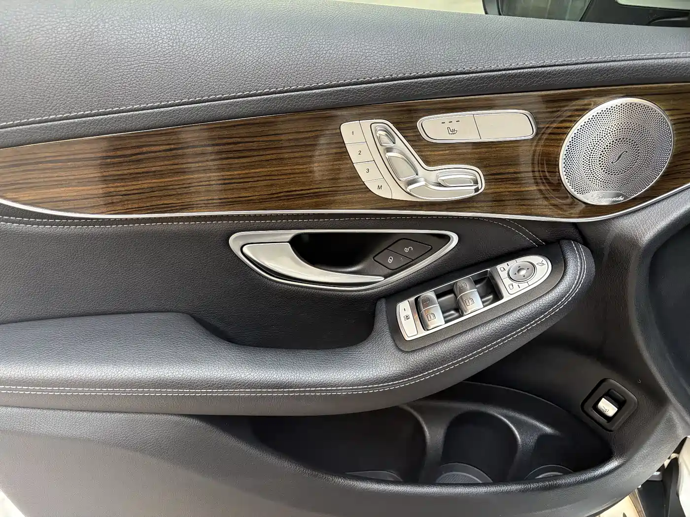 Mercedes-Benz GLC 2019 GLC 260 4MATIC Dynamic фото 6