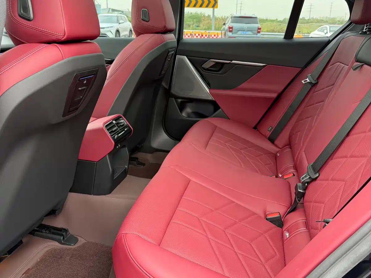 BMW 5 SERIES (IMPORTED)