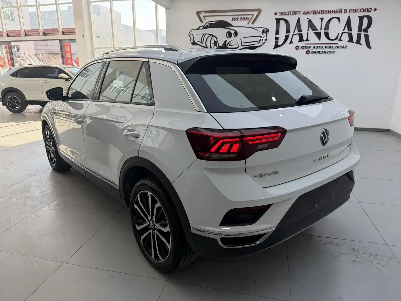 VOLKSWAGEN T-ROC EXPLORING SONGS