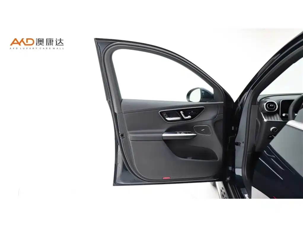 Mercedes-Benz GLC 2023 Facelift GLC 300 L 4MATIC Sport 5-Seater фото 10