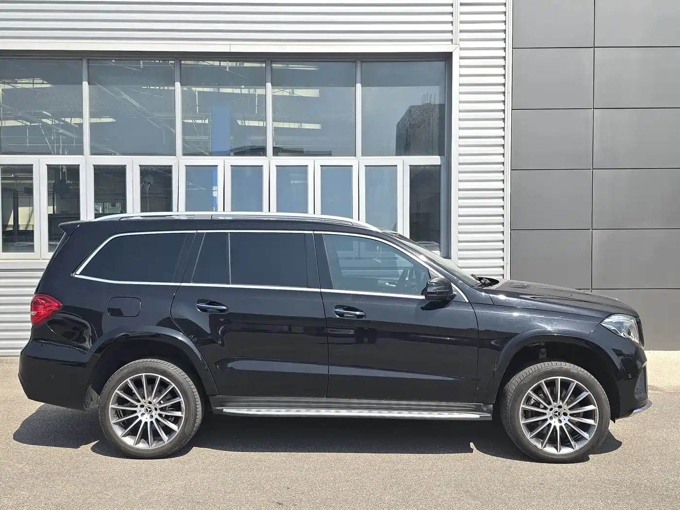 Mercedes-Benz GLS 2018 Facelift GLS 500 4MATIC фото 7