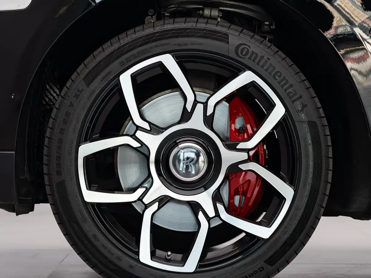 ROLLS-ROYCE CULLINAN