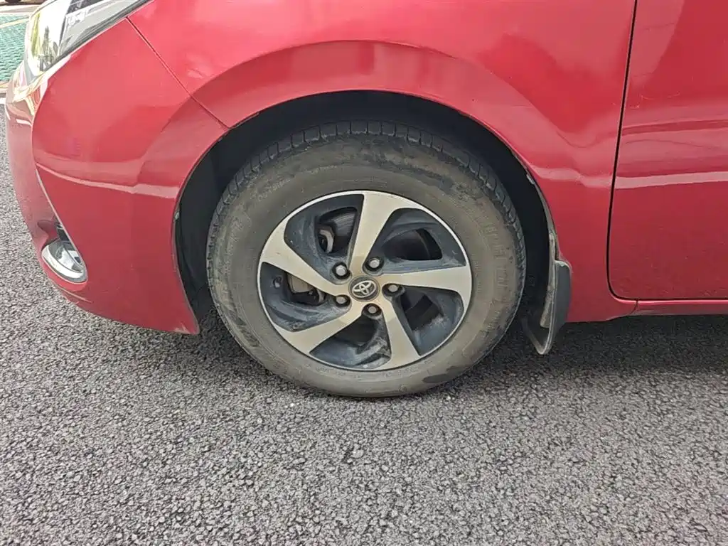 Toyota Levin 2017 Facelift 185T CVT Elite (China V) фото 23