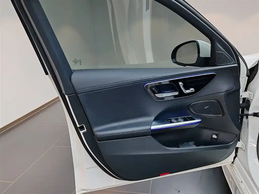 Mercedes-Benz C-Class 2024 C 260 L Sport фото 12