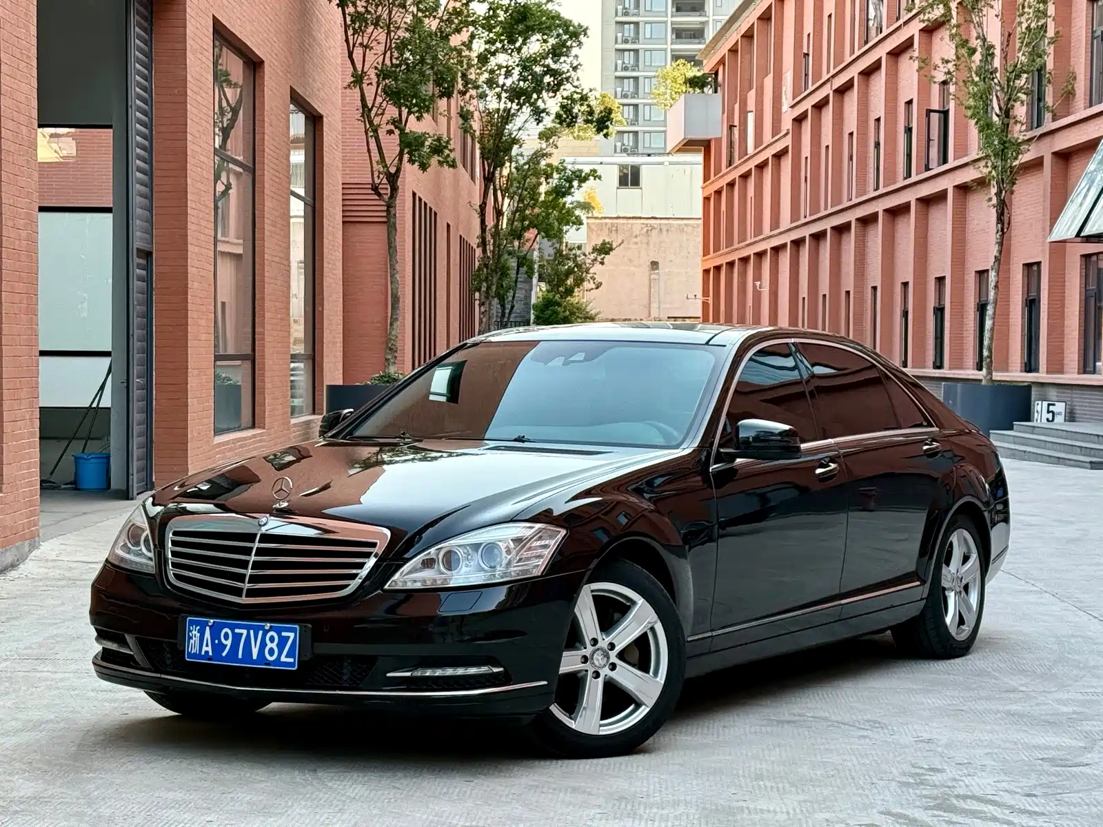 Фото 1 - Mercedes-Benz S-Class