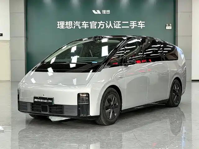 Li Auto MEGA 2024