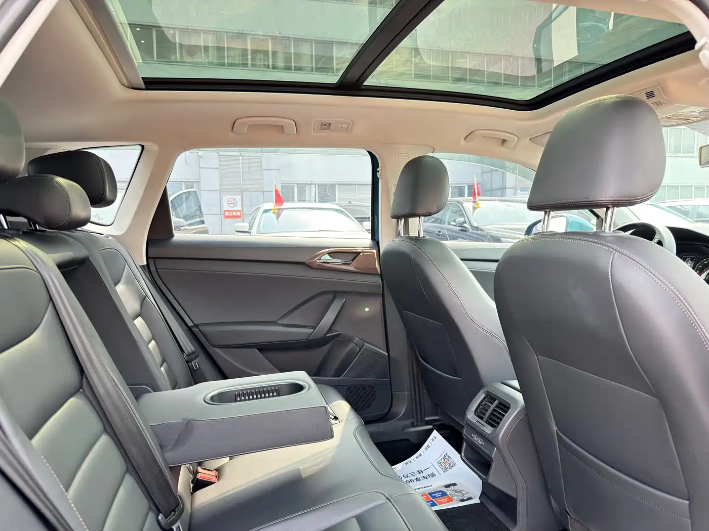 Volkswagen Tharu 2019 280TSI FWD Luxury Edition China VI фото 17