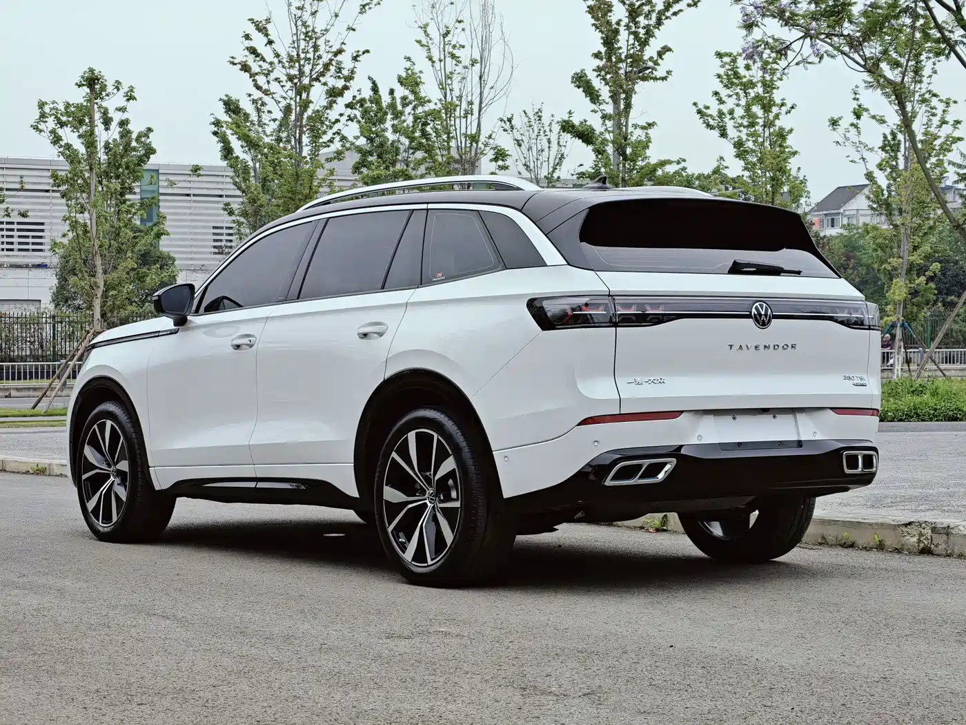Volkswagen Talagon 2023 380TSI 4WD R-Line Celebration Edition фото 3