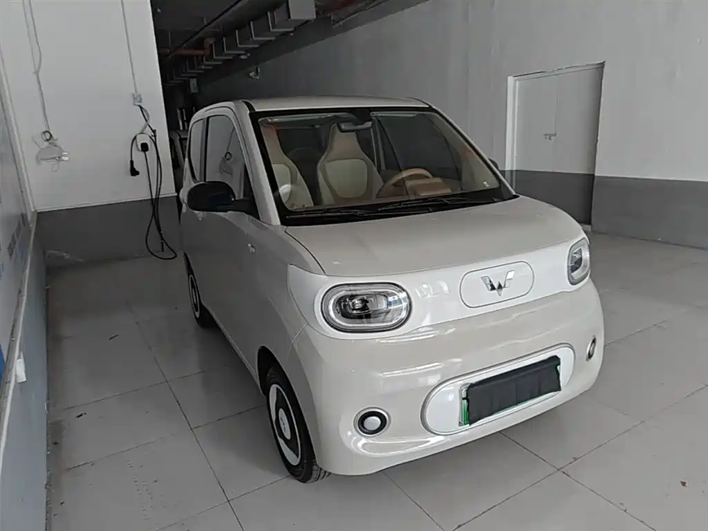 WULING AUTOMOBILE HONGGUANG MINIEV