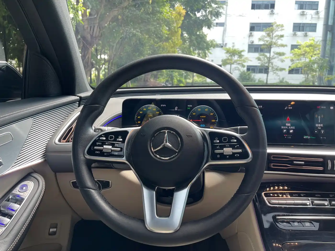 MERCEDES-BENZ EQC