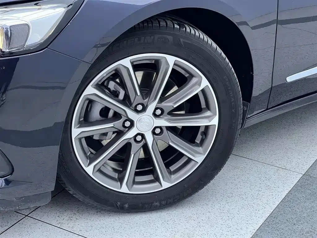 Buick LaCrosse 2021 652T Luxury Edition фото 5