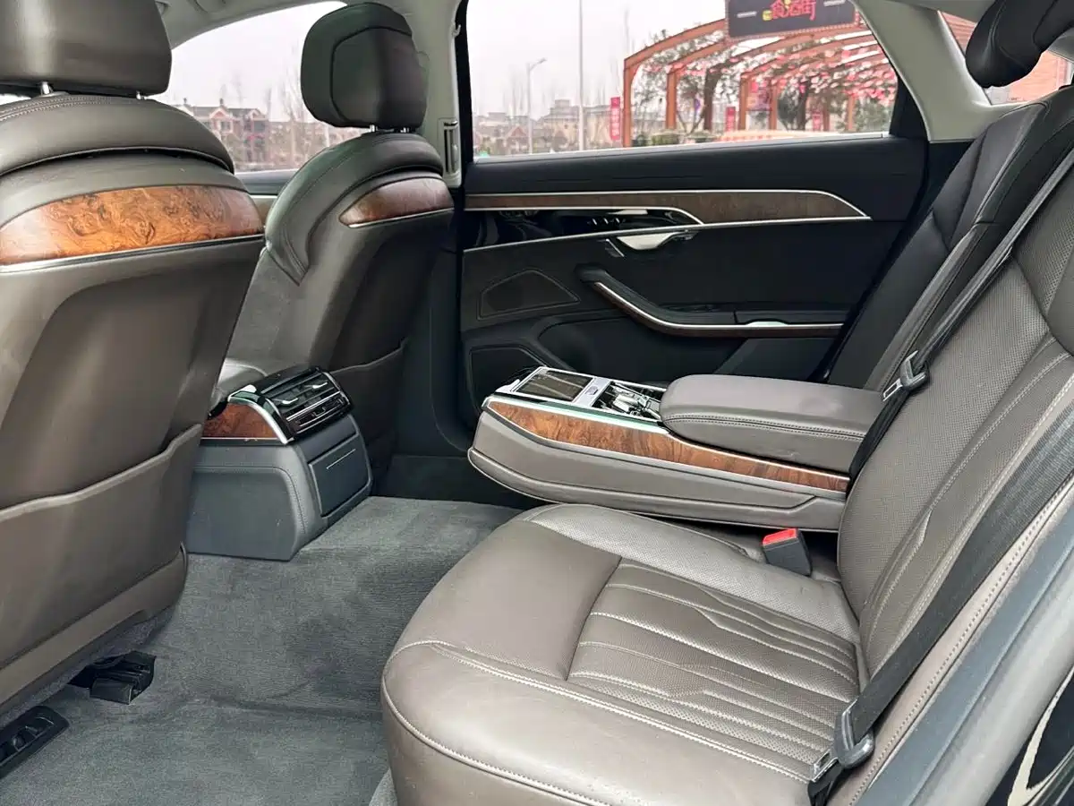 Audi A8 2019 Plus A8L 55 TFSI quattro Luxury фото 22