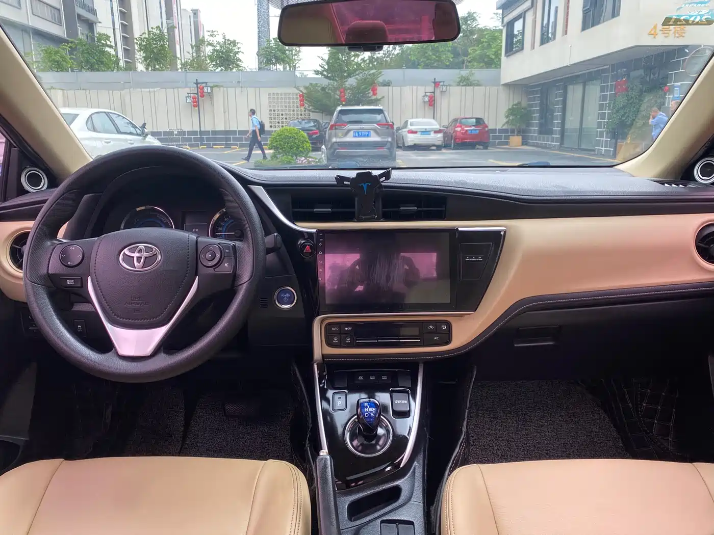 Toyota Levin 2017 Facelift Hybrid 1.8H GS E-CVT Elite Sunroof Edition China V фото 15