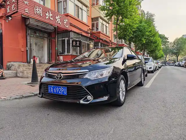  Toyota Camry 2012 2.5G Luxury Edition
