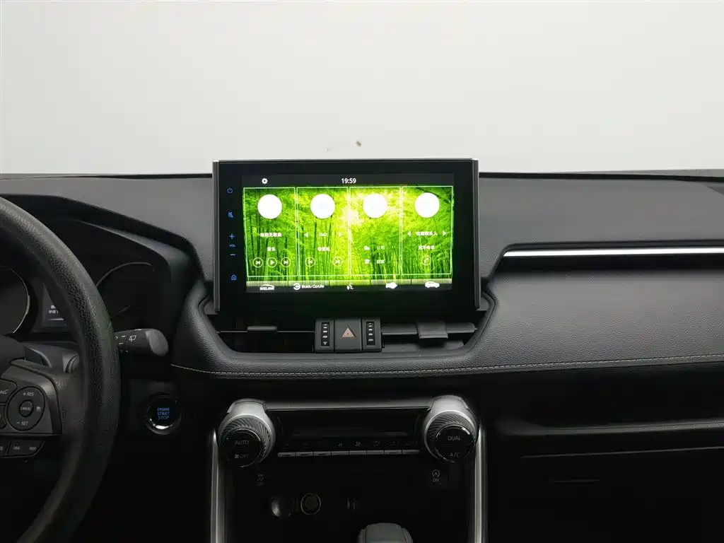 Toyota Wildlander 2020 2.0L CVT 2WD Luxury Edition фото 12