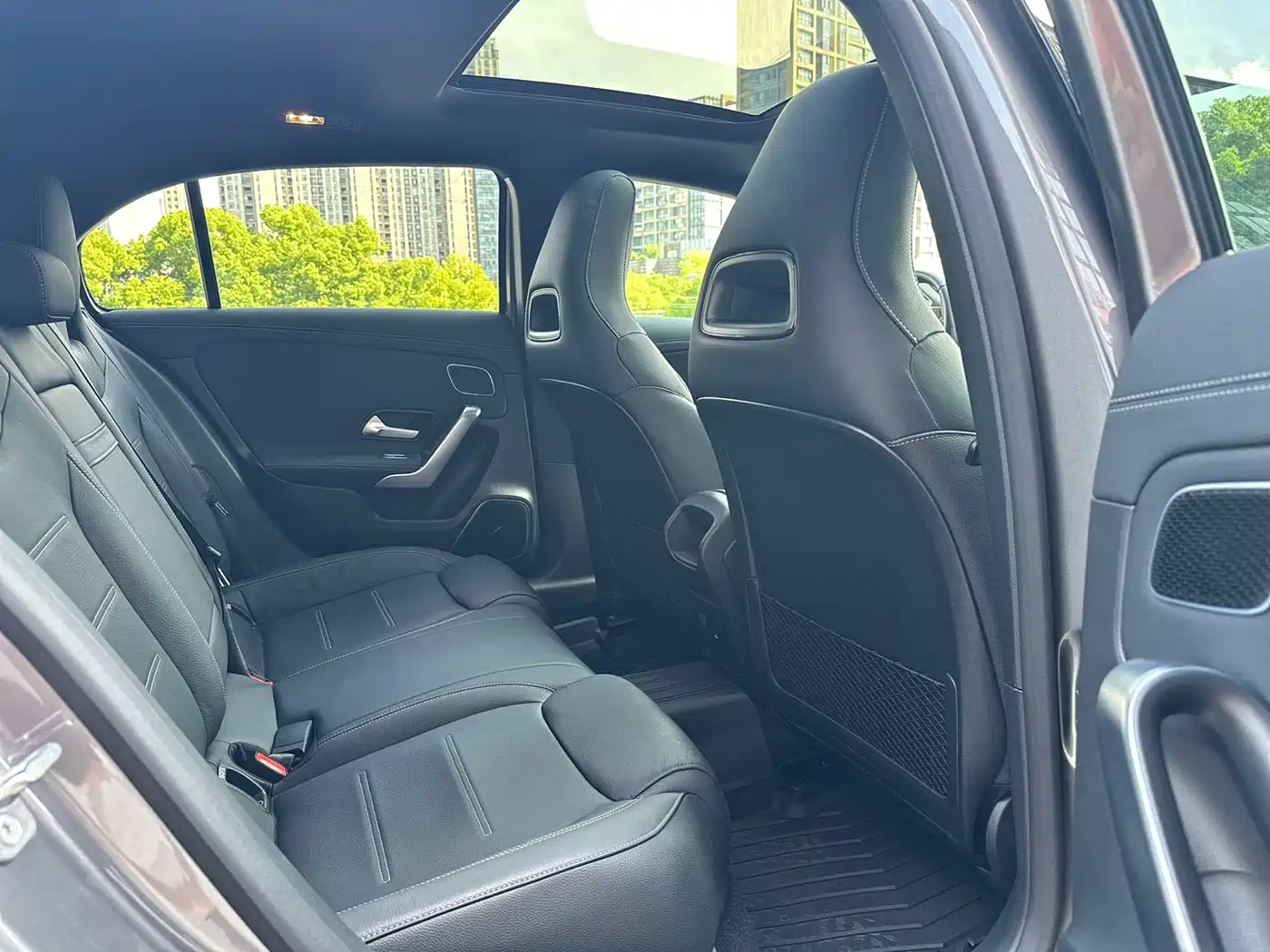 Mercedes-Benz A-Class AMG (Import) 2025 AMG A 35 4MATIC фото 13