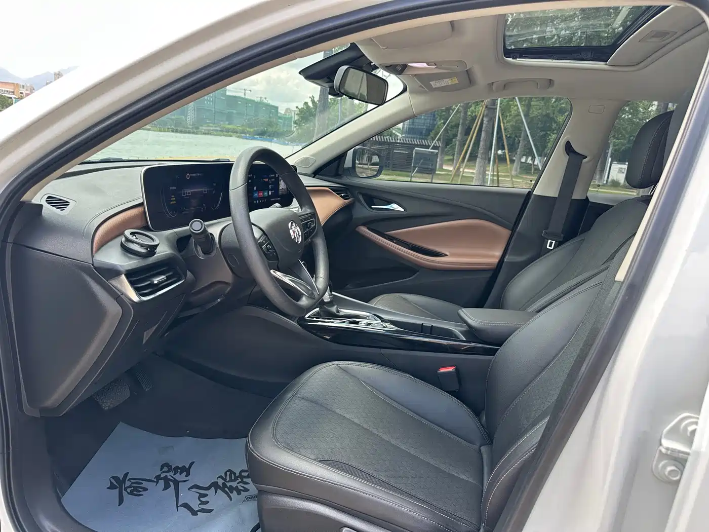 Фото 12 - Buick Verano