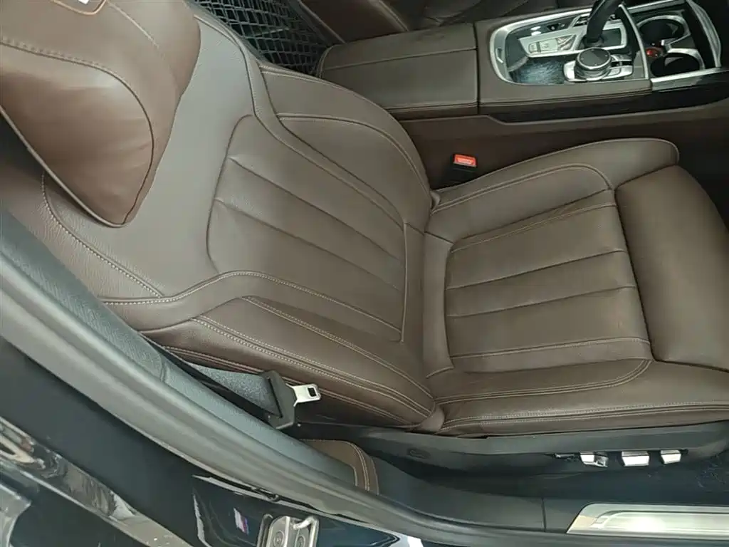 BMW 7 Series 2018 730Li Leading Type M Sport Package фото 25