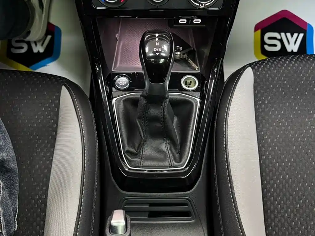 Volkswagen Tacqua 2023 2021 1.5L Automatic Smart Connect Edition