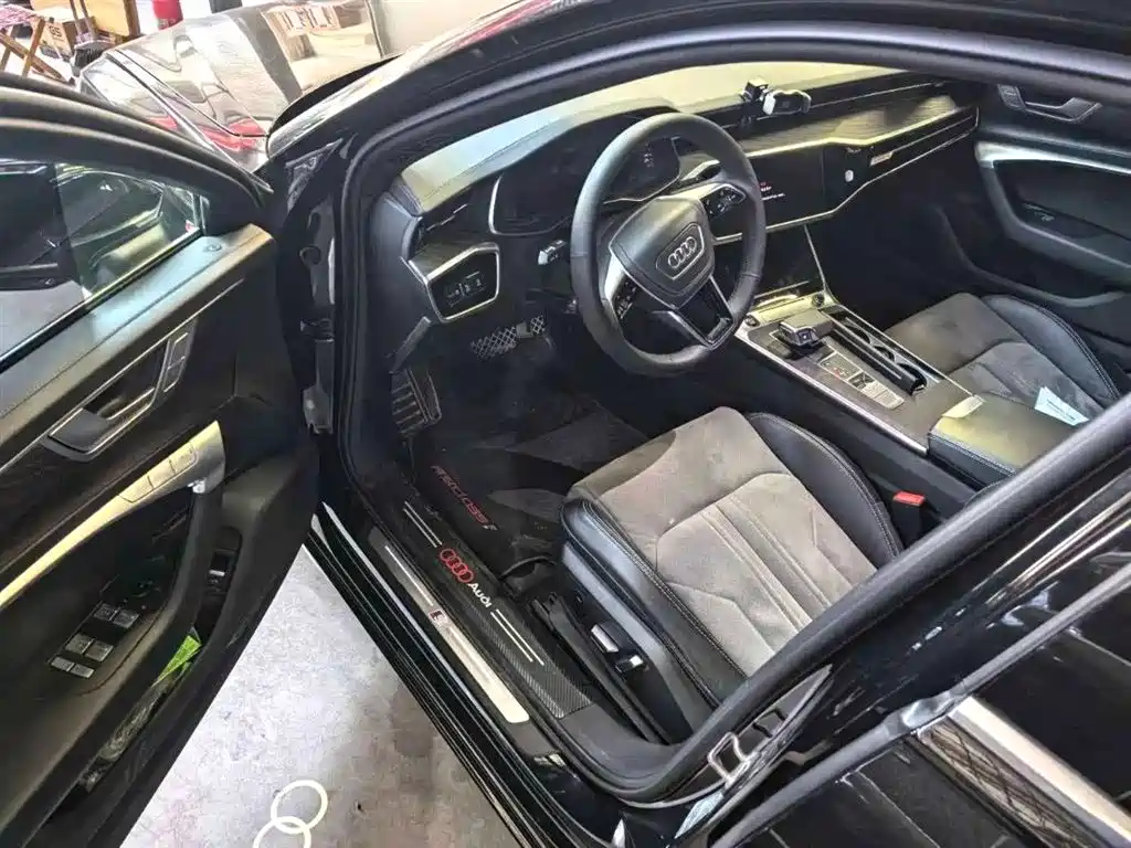 Audi A6L 2023 45 TFSI Premium Selection Elegance фото 7