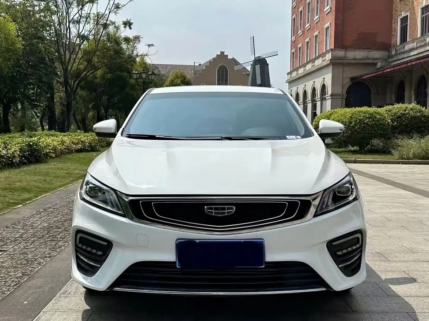 Фото 2 - Geely Binrui