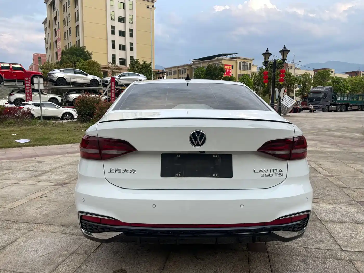 Volkswagen Lavida 2023 280TSI DSG Starlight Comfort Edition фото 8
