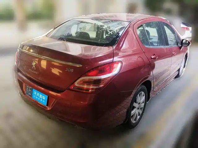 Peugeot 308 2012 1.6L Automatic Premium Type — фото 2