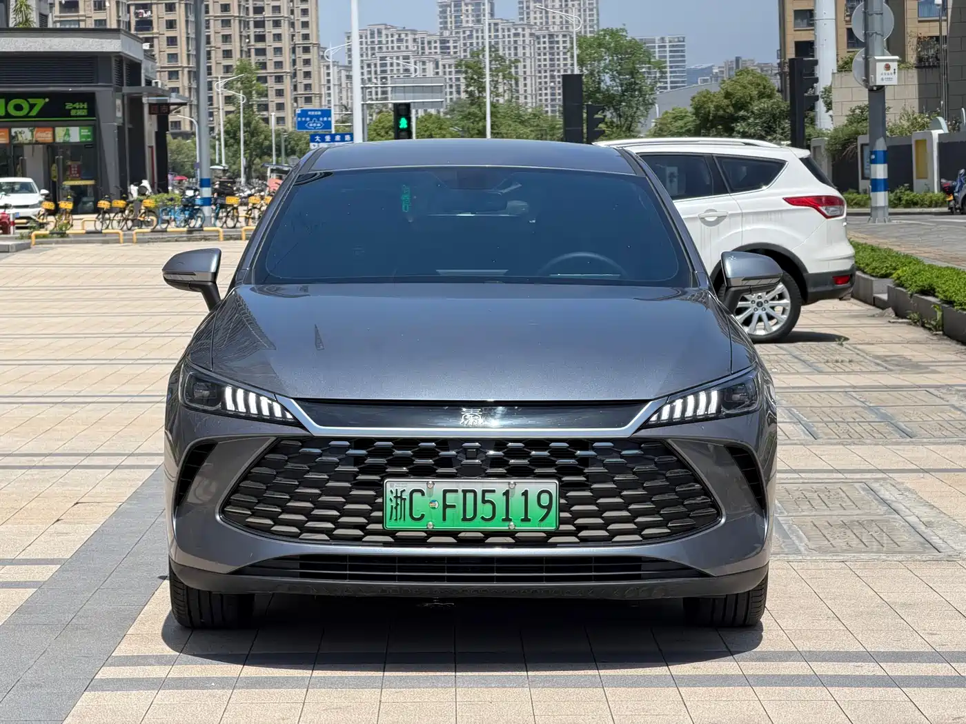 BYD Qin PLUS 2025 DM-i Smart Drive 55KM Leader фото 2
