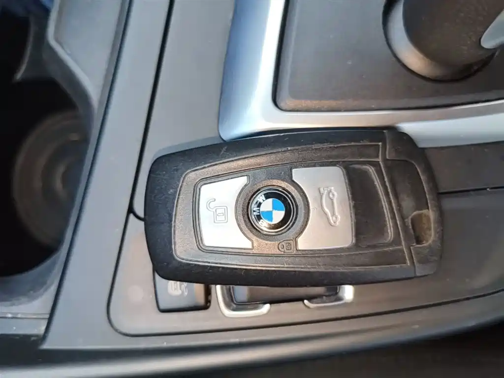 BMW 1 Series (Import) 2013 Facelift 116i Leading Model фото 9
