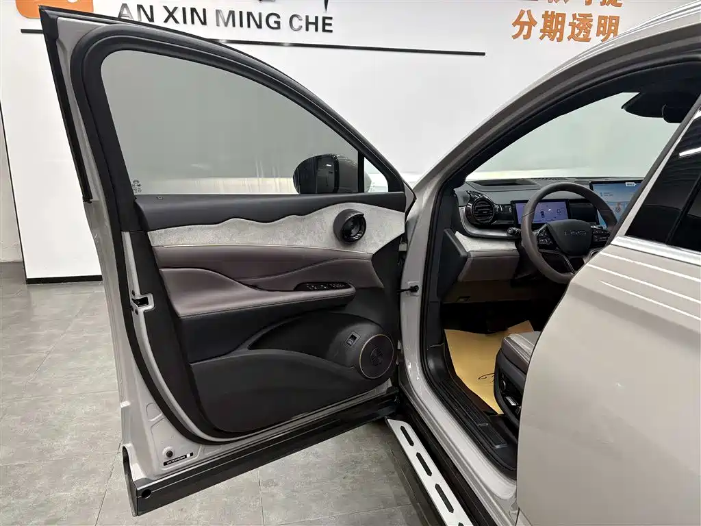 BYD Frigate 07 2023 DM-i 100KM Flagship фото 6