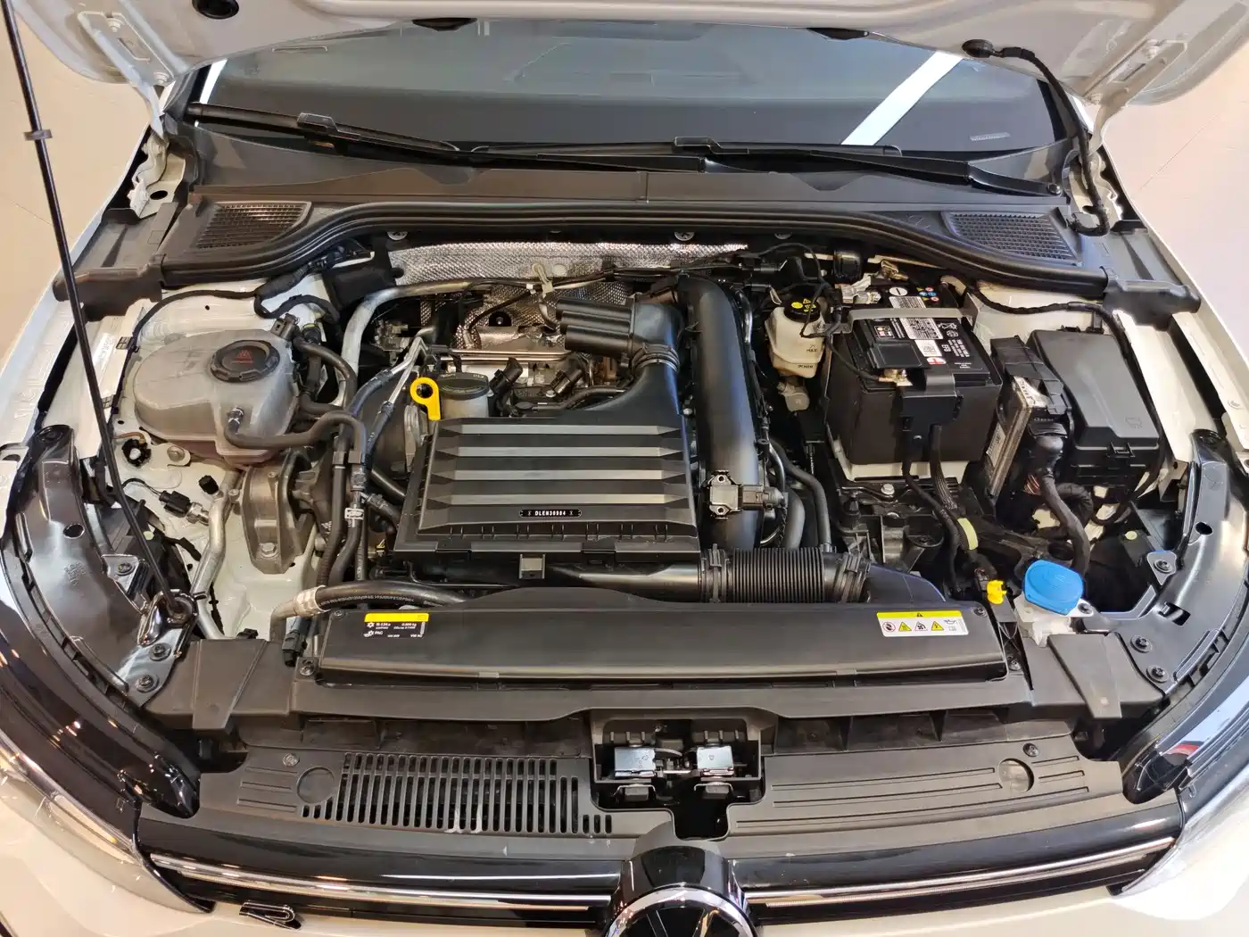Volkswagen Golf 2023 280TSI DSG R-Line Lite фото 6