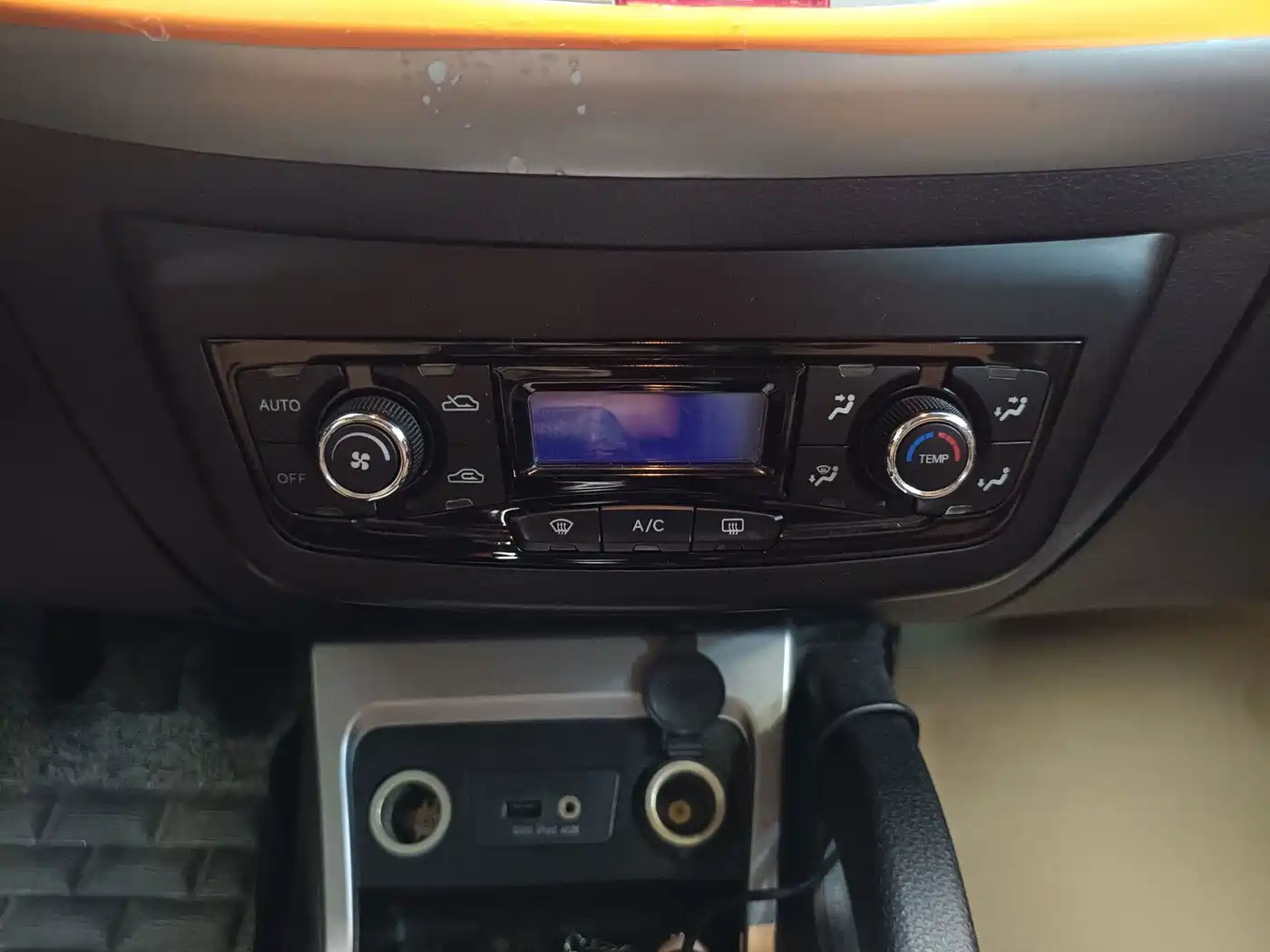 JAC Motors Refine S3 2015 2015 1.5L Manual Luxury Smart Premium Edition