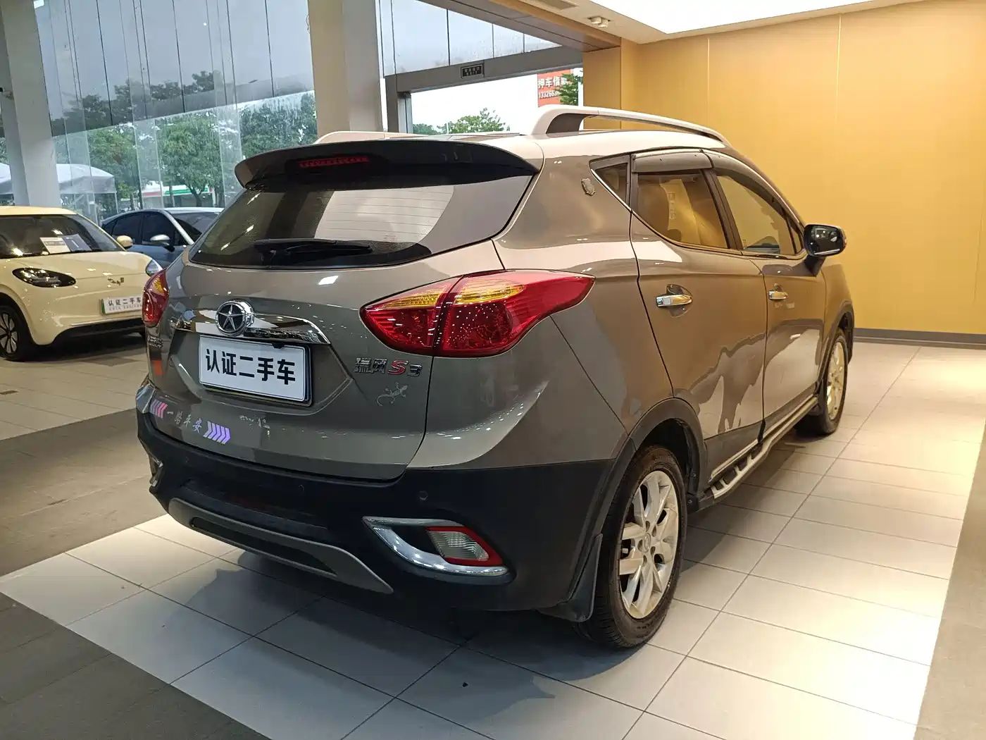 JAC Motors Refine S3 2015 2015 1.5L Manual Luxury Smart Premium Edition