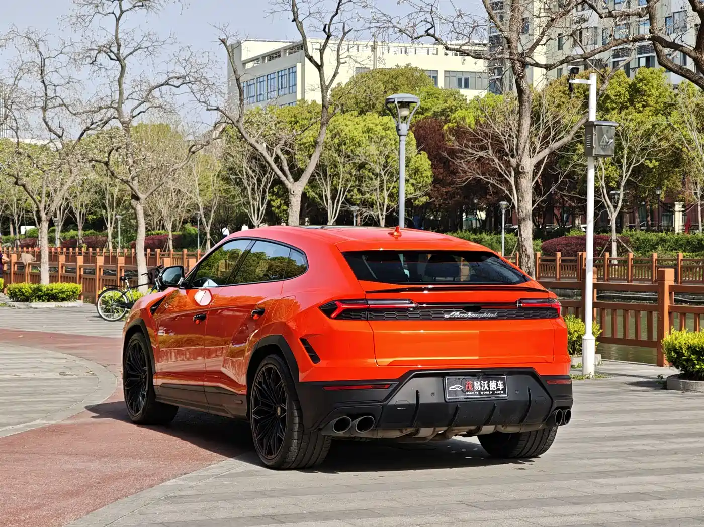 Lamborghini Urus SE 2025 4.0T Standard Edition фото 4