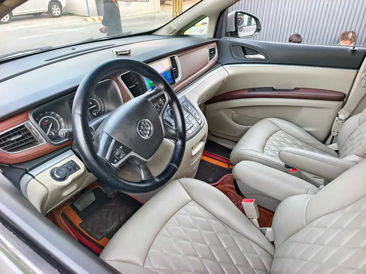 Buick GL8 2017 25S Comfort China V фото 8