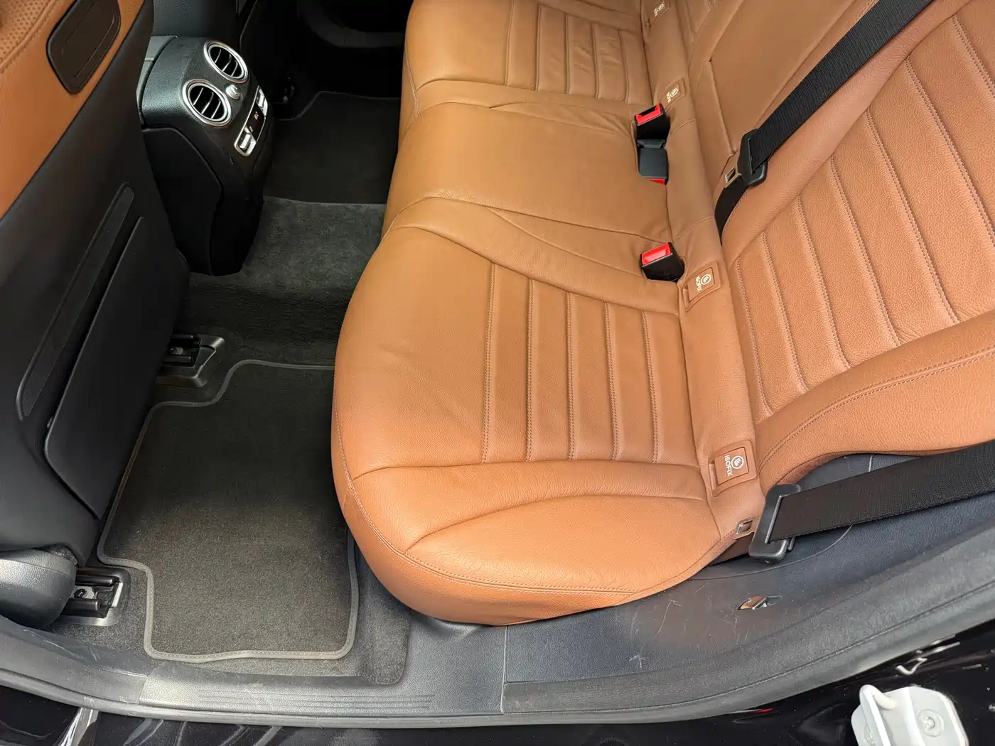 Mercedes-Benz GLC 2016 GLC 300 4MATIC Luxury фото 25