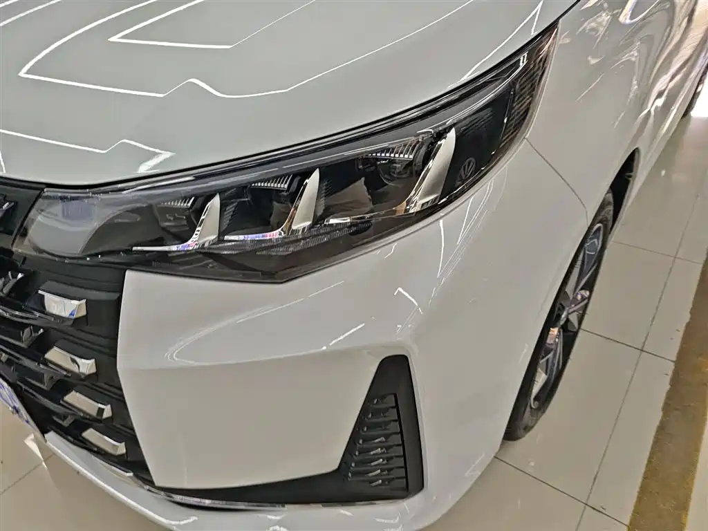 GAC Trumpchi Trumpchi M6 2023 PRO 270T DCT Premium Edition фото 18