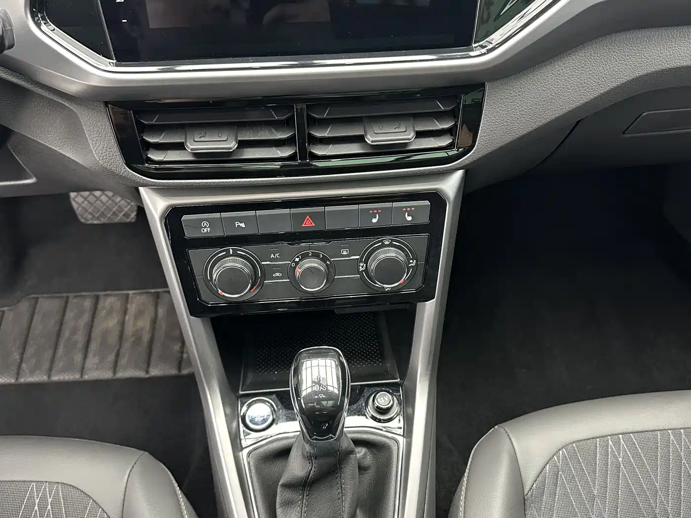 VOLKSWAGEN TU KAI