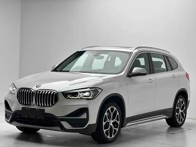 Фотография BMW X1