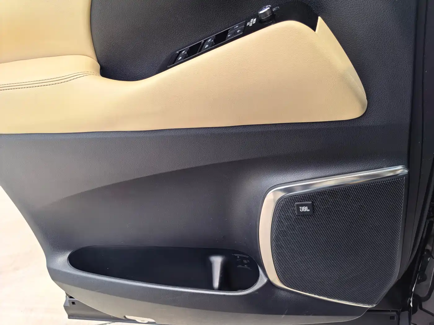 Toyota Vellfire 2020 2019 Hybrid 2.5L HV Premium Edition