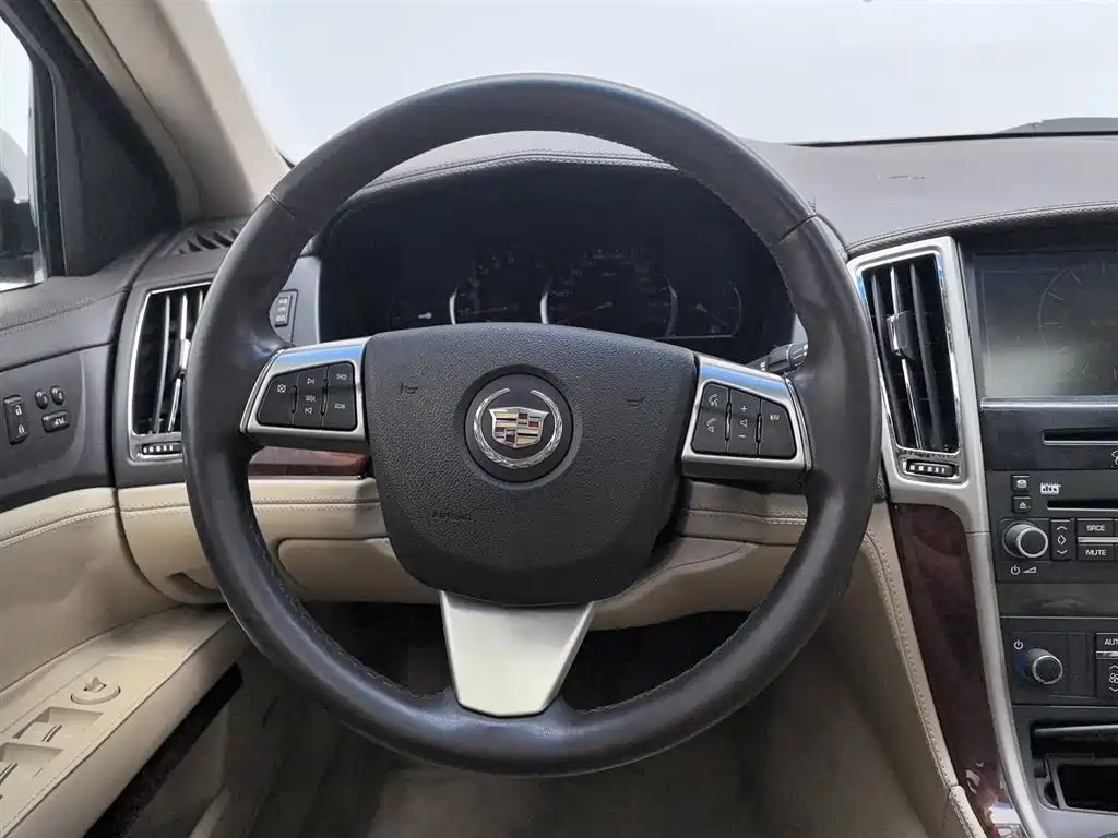 Cadillac SLS 2011 Model 2.0T Elite фото 11